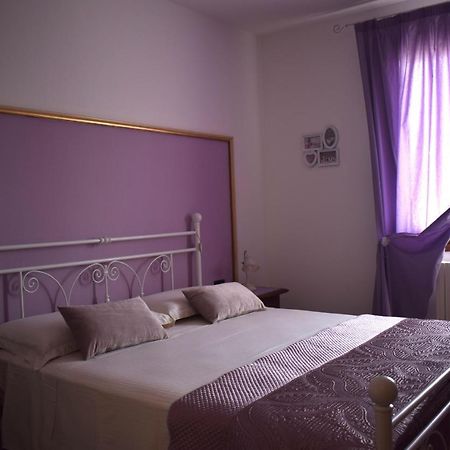 לינה וארוחת בוקר אוקיובלו A Casa Di Laura מראה חיצוני תמונה